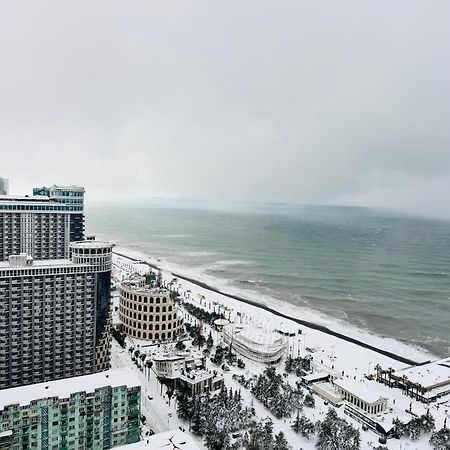 Orbi City Apartments On The Beach バトゥーミ エクステリア 写真