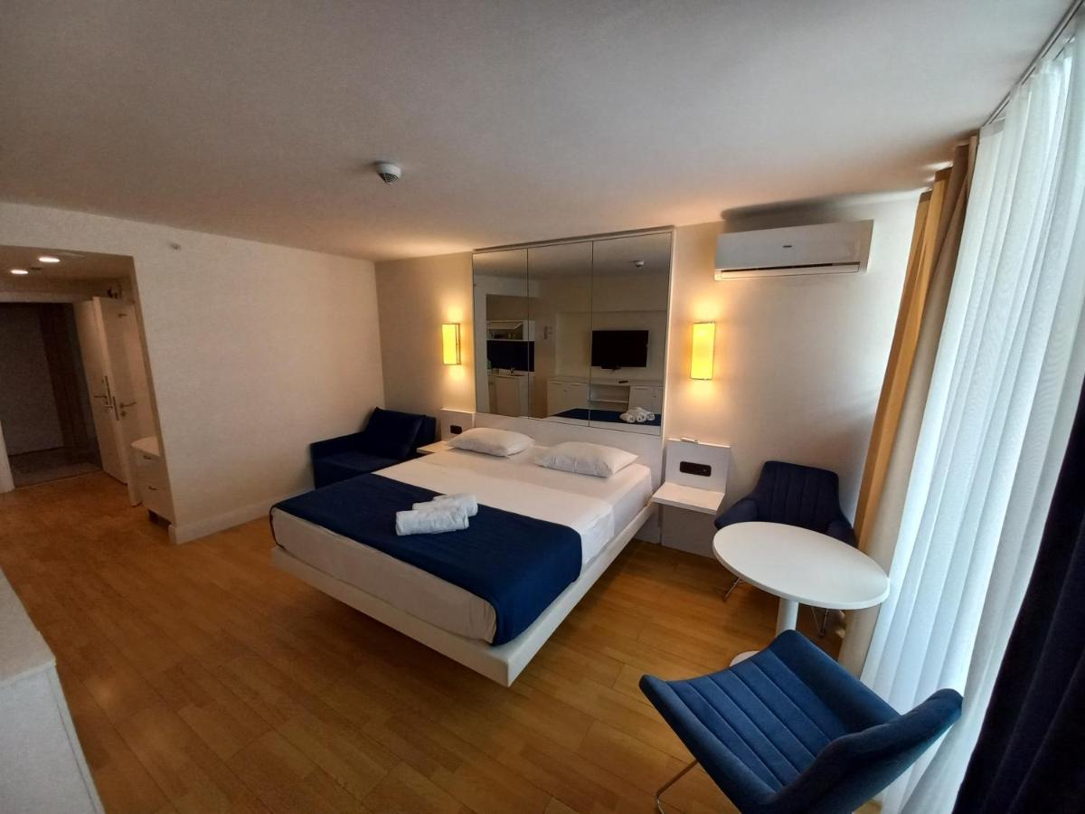 Orbi City Apartments On The Beach バトゥーミ エクステリア 写真