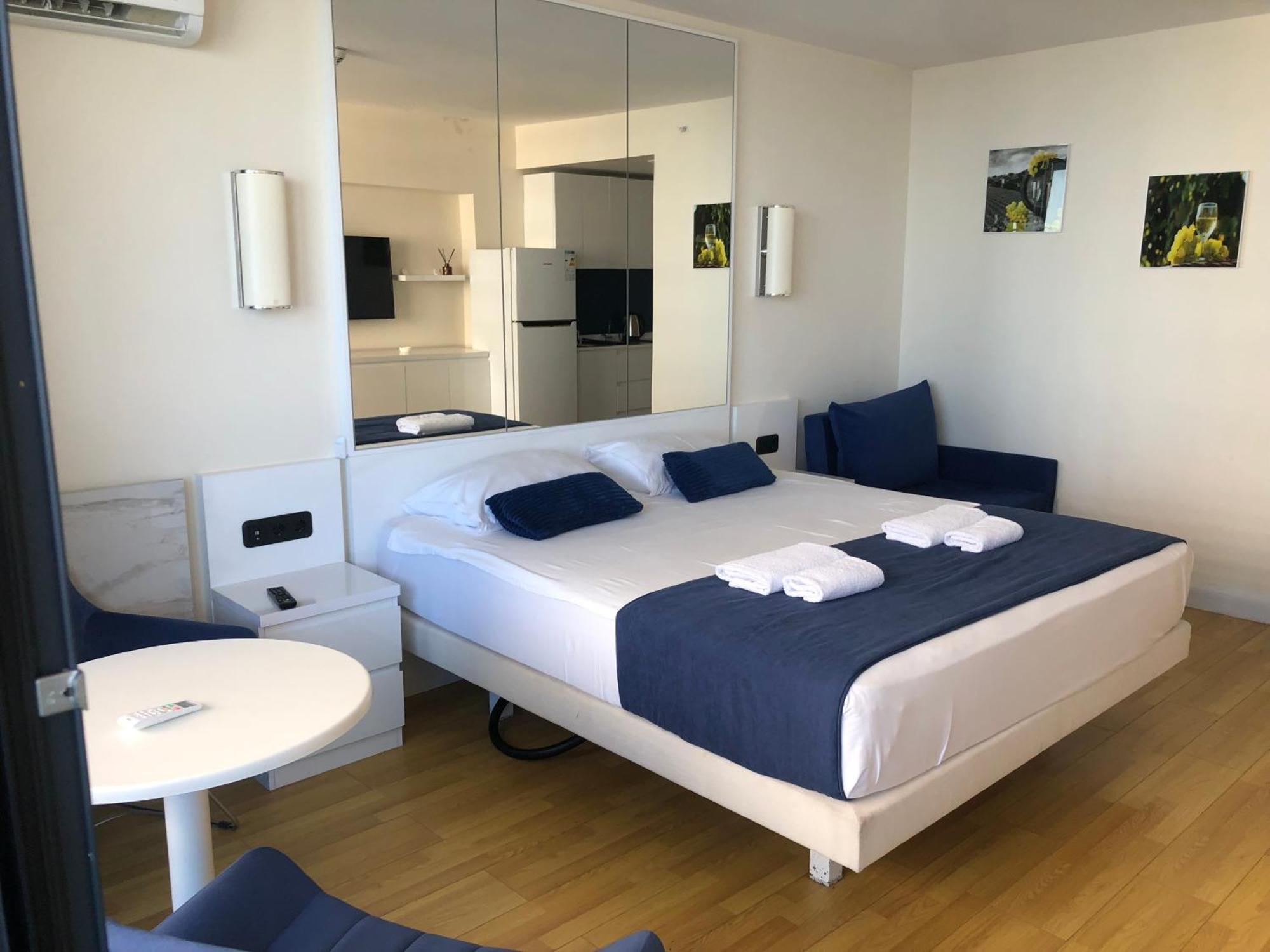 Orbi City Apartments On The Beach バトゥーミ エクステリア 写真