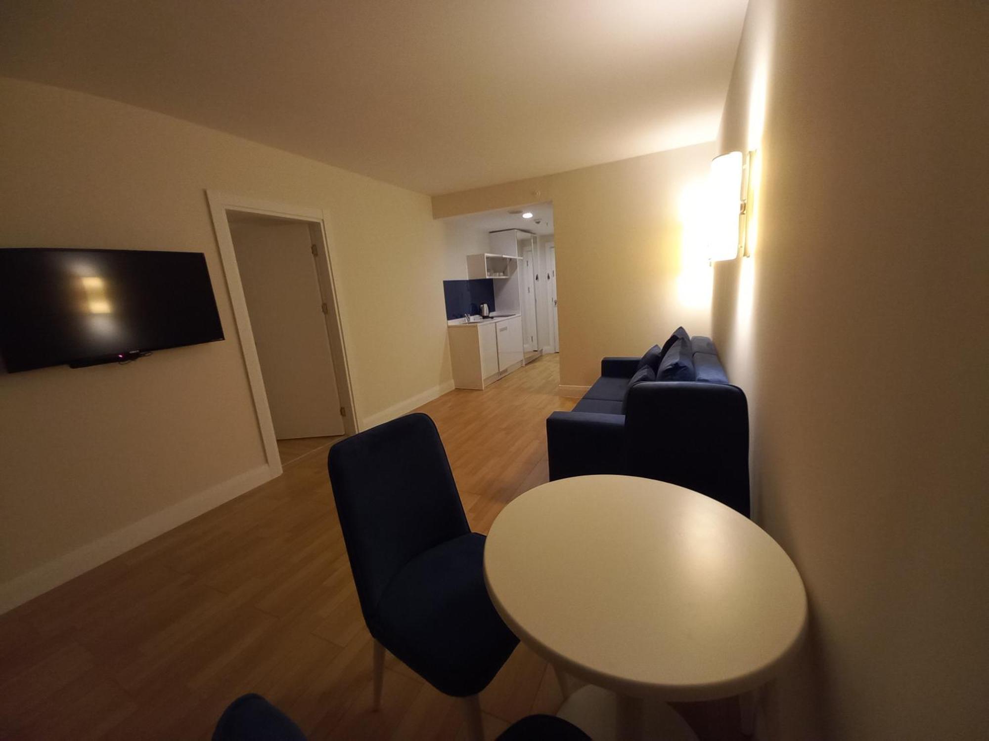 Orbi City Apartments On The Beach バトゥーミ エクステリア 写真