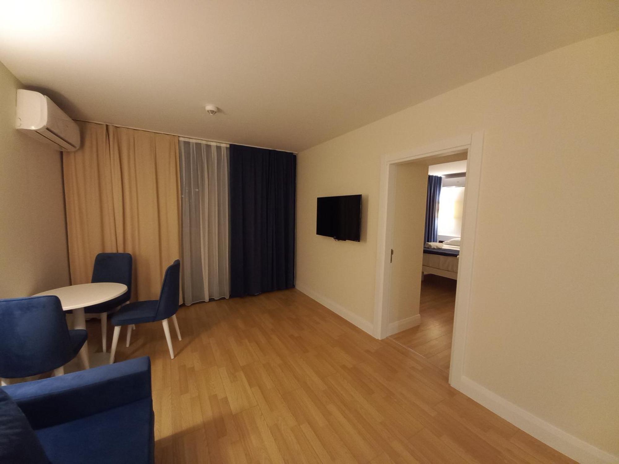 Orbi City Apartments On The Beach バトゥーミ エクステリア 写真