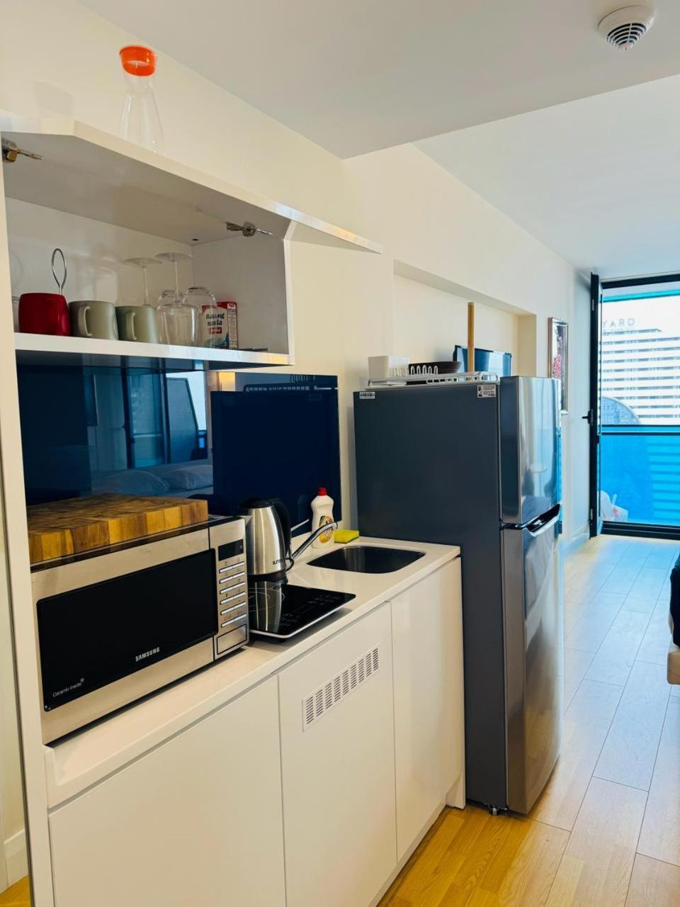 Orbi City Apartments On The Beach バトゥーミ エクステリア 写真