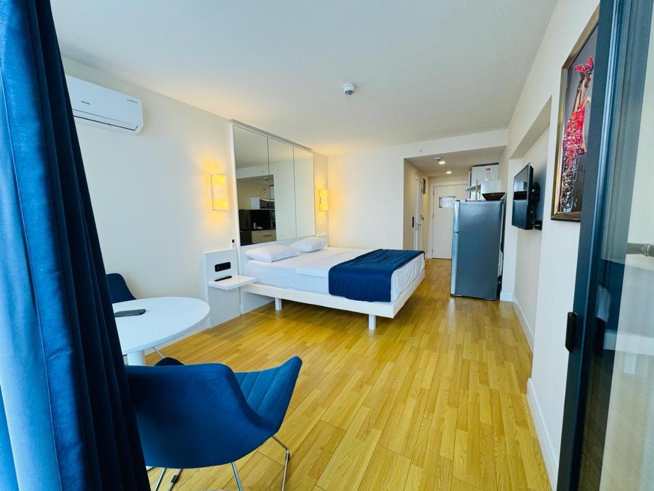 Orbi City Apartments On The Beach バトゥーミ エクステリア 写真